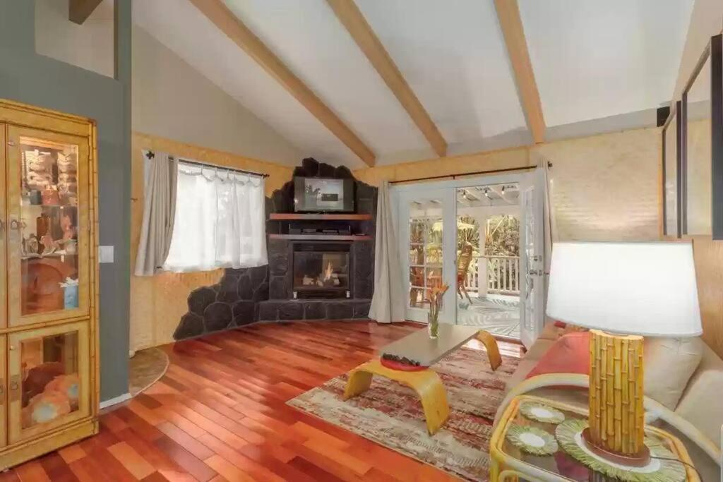 Hau'Oli Place Tiki Cottage In Volcano Dış mekan fotoğraf