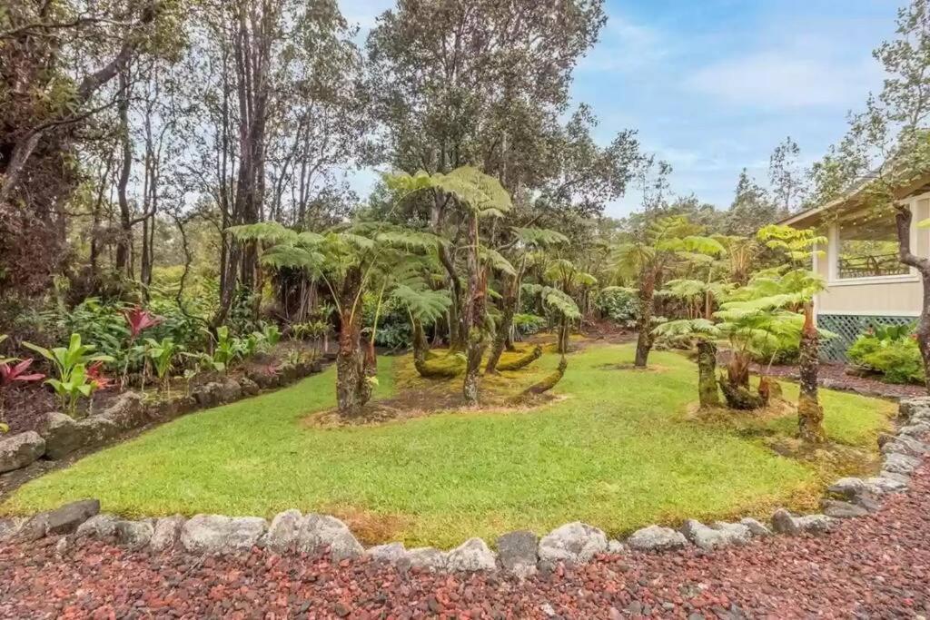 Hau'Oli Place Tiki Cottage In Volcano Dış mekan fotoğraf